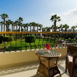 Double or Twin Room Sea View